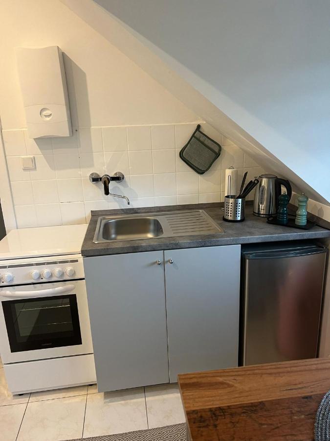 25 Qm Ferienwohnung Neuss Furth Kültér fotó